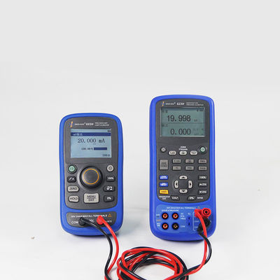 Draagbare multifunctiekalibrator met 610 g outputprocessignaalbrongenerator