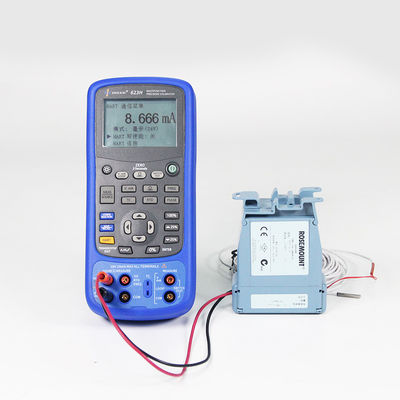 Draagbare multifunctiekalibrator met 610 g outputprocessignaalbrongenerator
